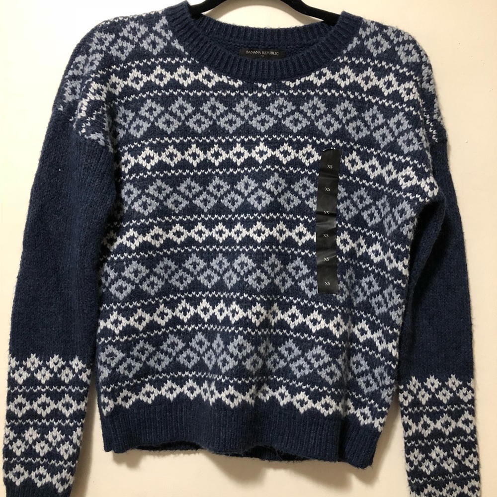 Tag on Banana Republic cozy sweater